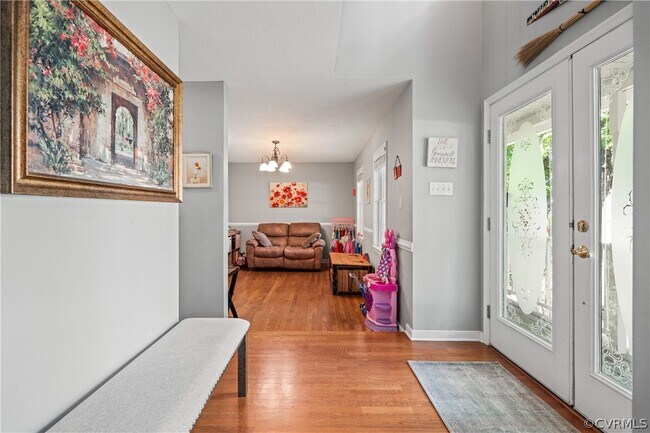 Foto del edificio - 5704 Haley Ln