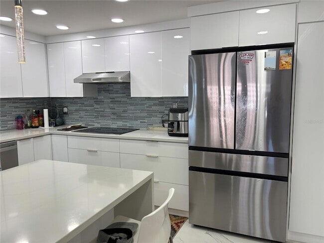 Building Photo - 1390 Gulf Blvd