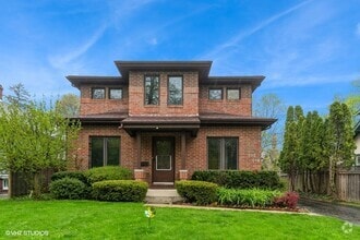 Building Photo - 557 Skokie Ave