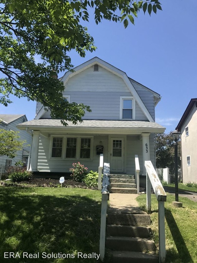 Primary Photo - 3 br, 1 bath House - 633 Wrexham Avenue 633