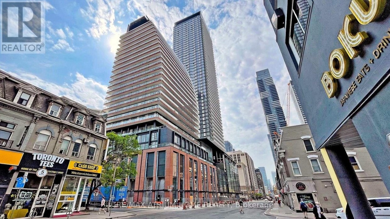 Photo principale - 501-3501 Yonge St