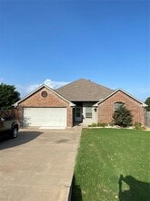 Building Photo - 2702 Drift Ct