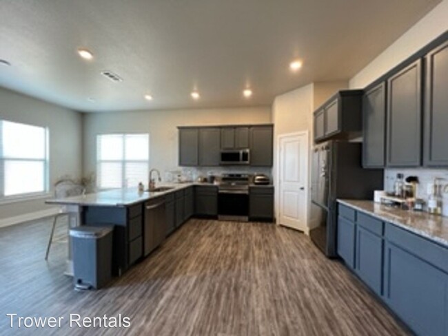 Building Photo - 4 br, 2 bath House - 1124 Big Easy