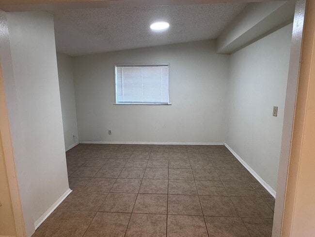 Building Photo - 108 N 19th St