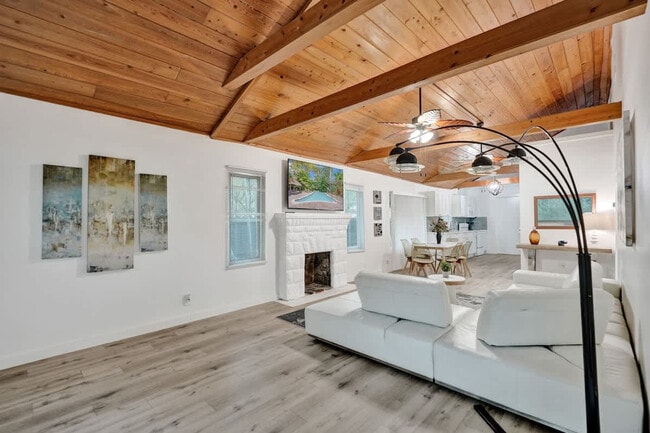 Foto del edificio - 1115 SW 4th St