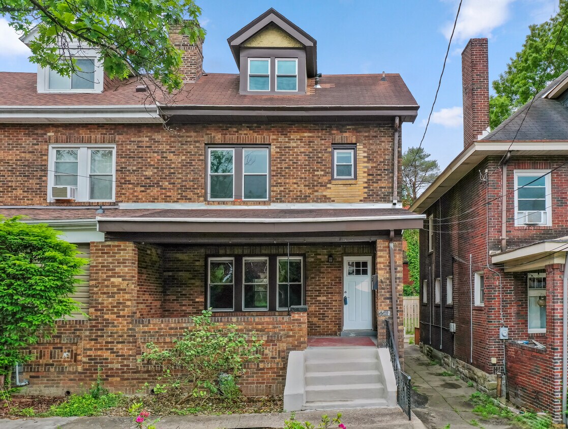 Primary Photo - 5512 Bartlett St