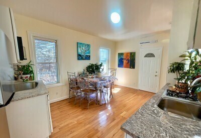 Building Photo - 207 Princeton St