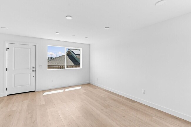 Foto del edificio - 1259 Lincoln Ave