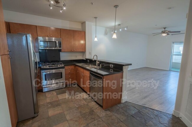 Building Photo - 24535 Town Center Dr