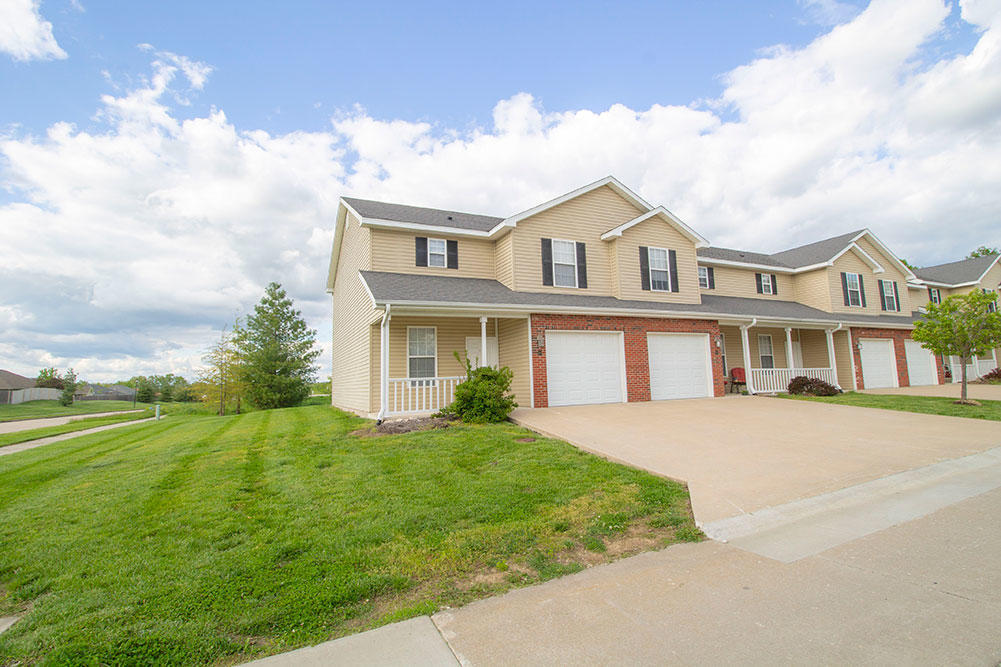Primary Photo - 5000 Derby Ridge Dr