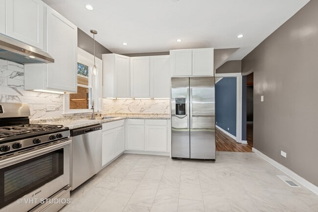 Foto del edificio - 6236 W Cornelia Ave