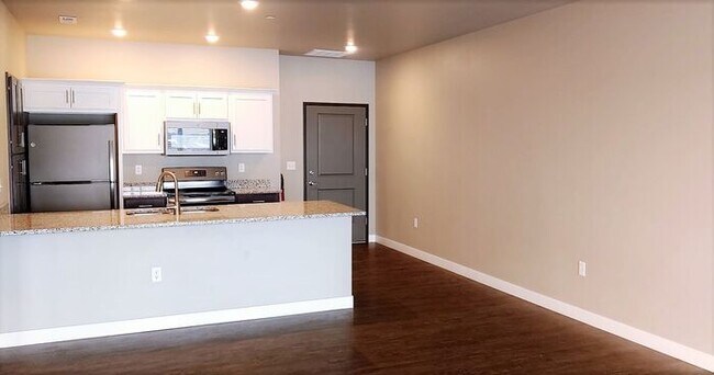 Foto del edificio - $1,350 | 1 Bedroom, 1 Bathroom Condo | Pet Friendly | Available for an April 5th, 2026 Move In!