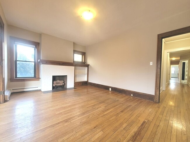 Interior Photo - 2564 Lake