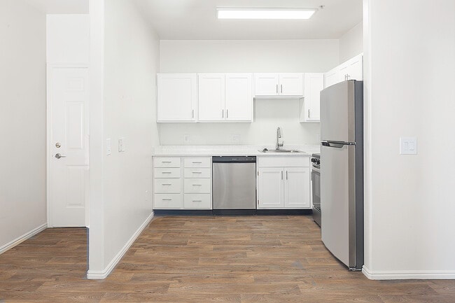 Renovated 1x1- Ready Now - Silver Pines Senior Community