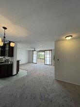 Building Photo - 6455 La Jolla Blvd