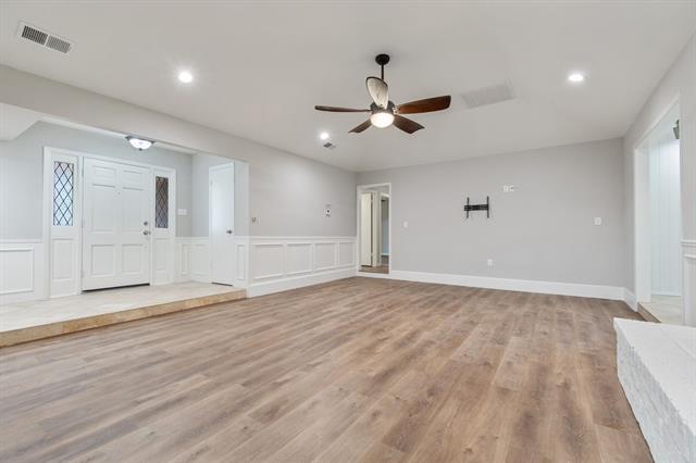Building Photo - 1819 Redwood Trail