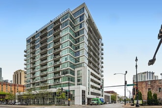 Building Photo - 50 E 16th St