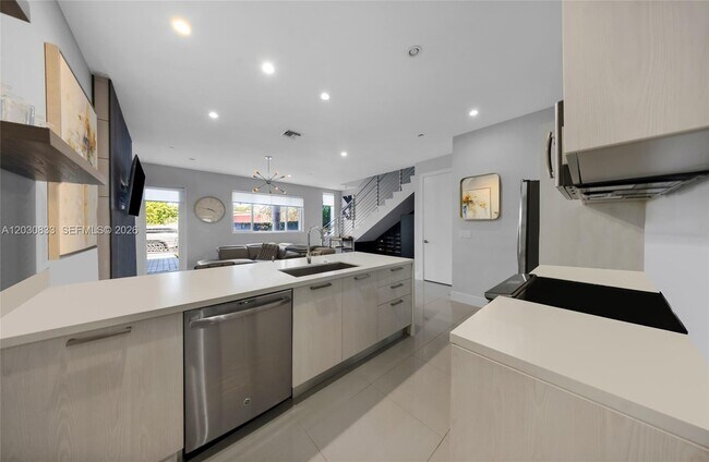 Foto del edificio - 1025 NE 18th Ave