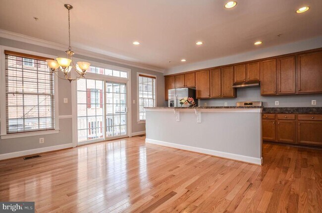 Building Photo - 1638 Piccard Dr