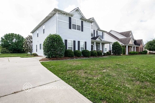 Building Photo - 9011 Magna Ln
