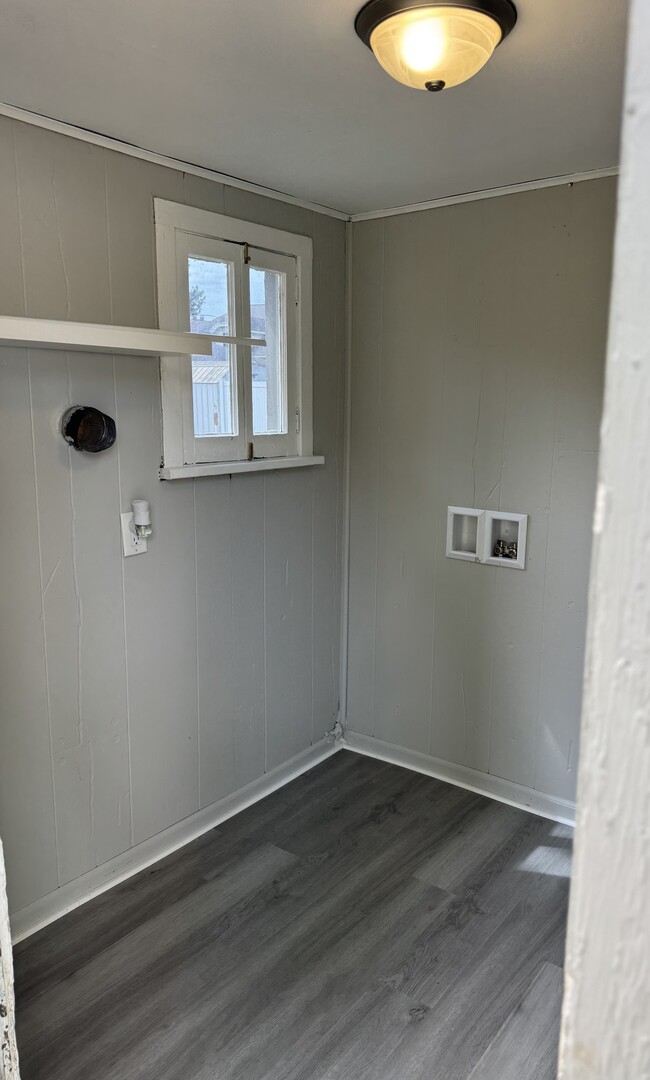 Foto del edificio - 1220 Moore St