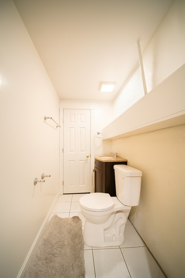 Building Photo - 8 Sawyer Terrace