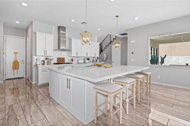 Building Photo - 10277 Green Ember Dr