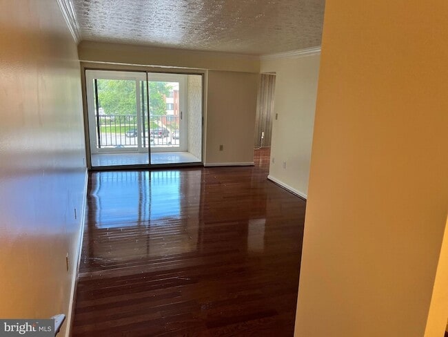 Photo - 7927 Mandan Rd Apartment