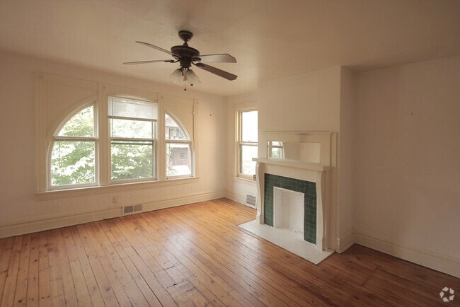 Building Photo - 411 Franklin Ave