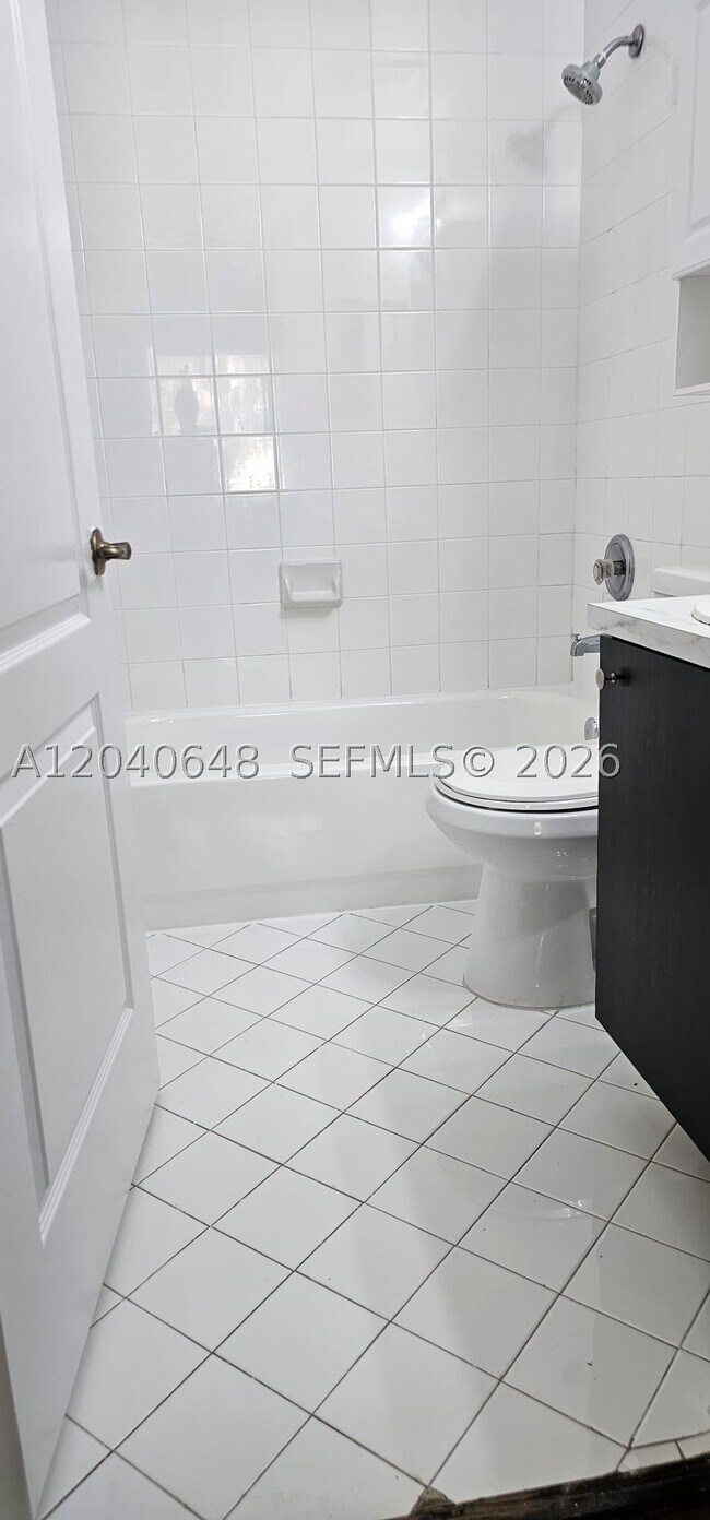 Foto del edificio - 14169 SW 120th St