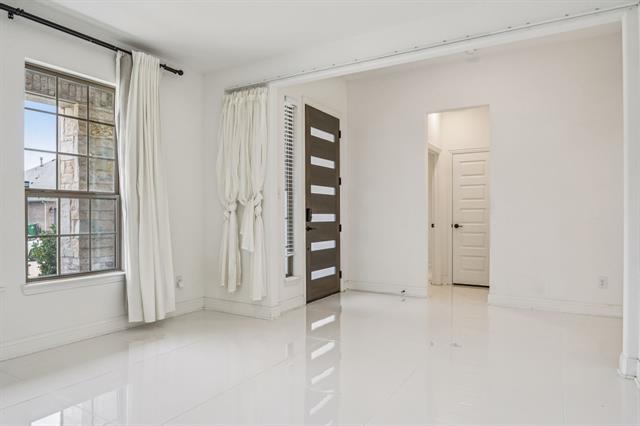 Foto del edificio - 329 Magnolia St