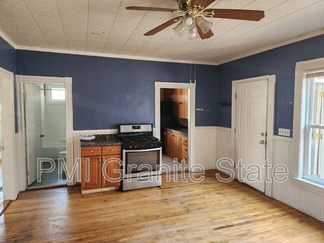 Building Photo - 203 Bowman St