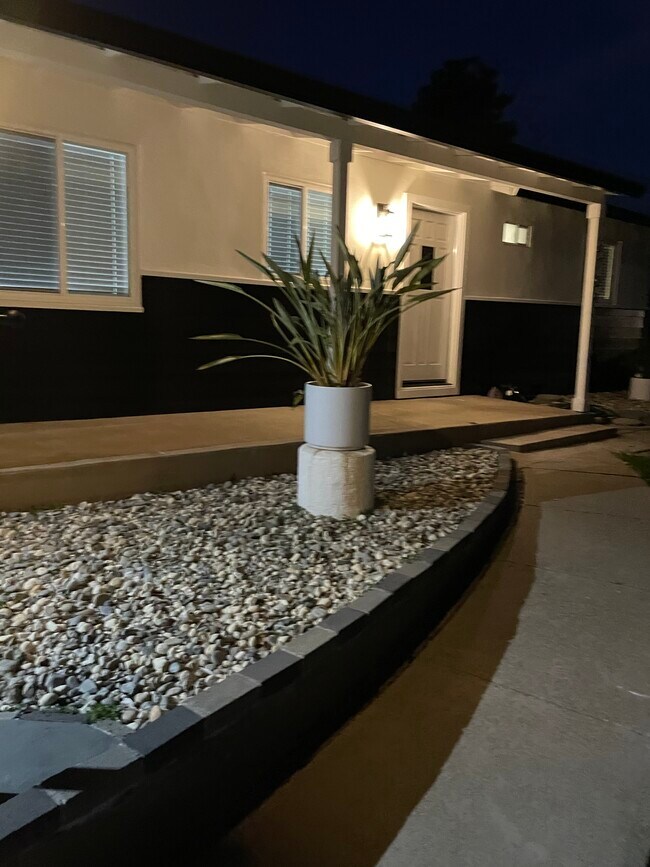 Foto del edificio - 5709 Angelina Ave