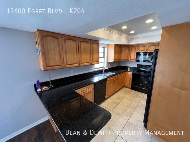 Building Photo - Feather Sound 2/2 Condo - For Rent