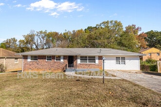 Building Photo - 4010 Emerald Lake Dr