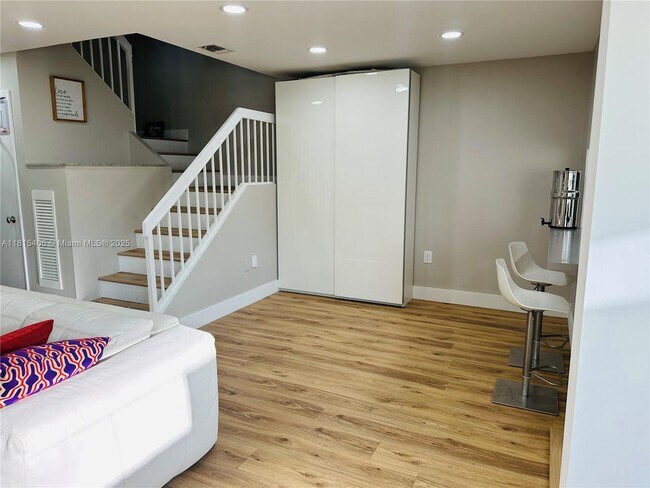 Foto del edificio - 20903 Leeward Ct