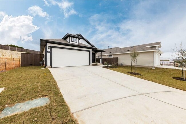 Building Photo - 5705 Respinto Dr
