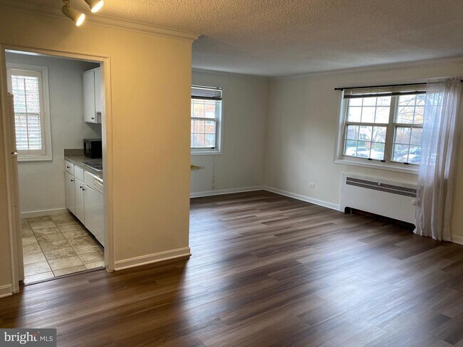 Foto del edificio - 4378 N Pershing Dr