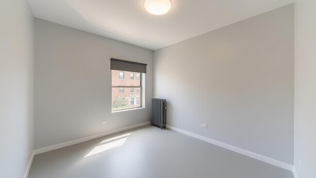 Foto del edificio - 4700 N Racine Ave