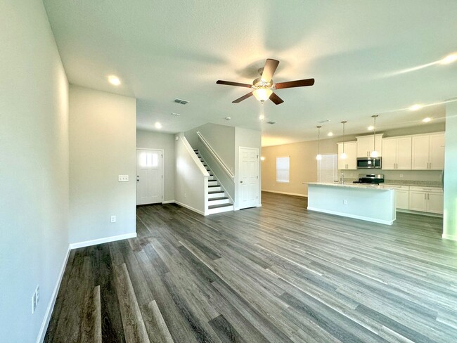 Foto del edificio - Brand-New 3-Bedroom Home Near NS Mayport w...