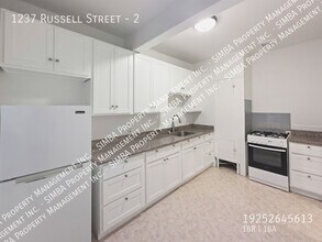 Building Photo - 1237 Russell St