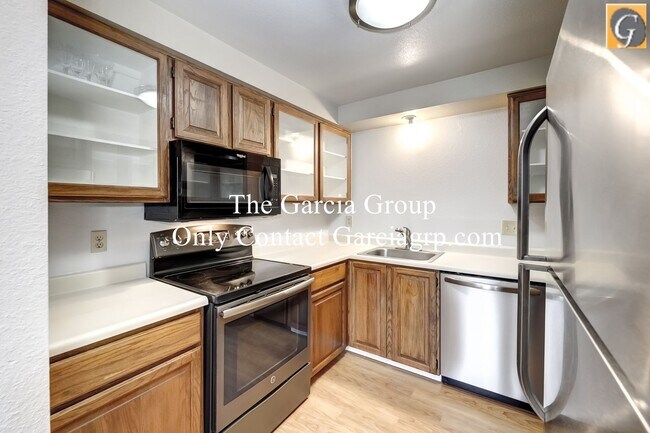 Foto del edificio - 3 Bedroom 2 Bathroom Multnomah Village Condo