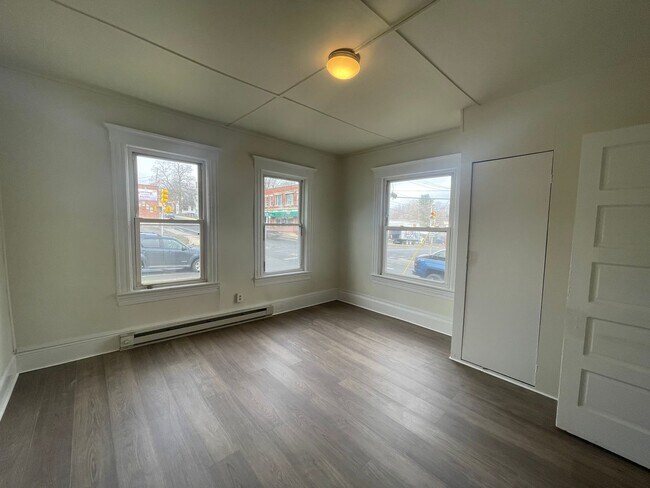 Foto del edificio - 2 Bedroom Apartment for Rent – Pittsfield, MA – $1,450/month