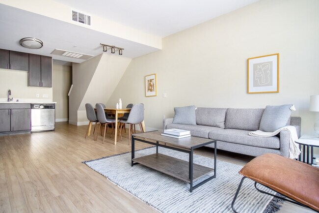 Foto del edificio - 899 Morrison Park Dr