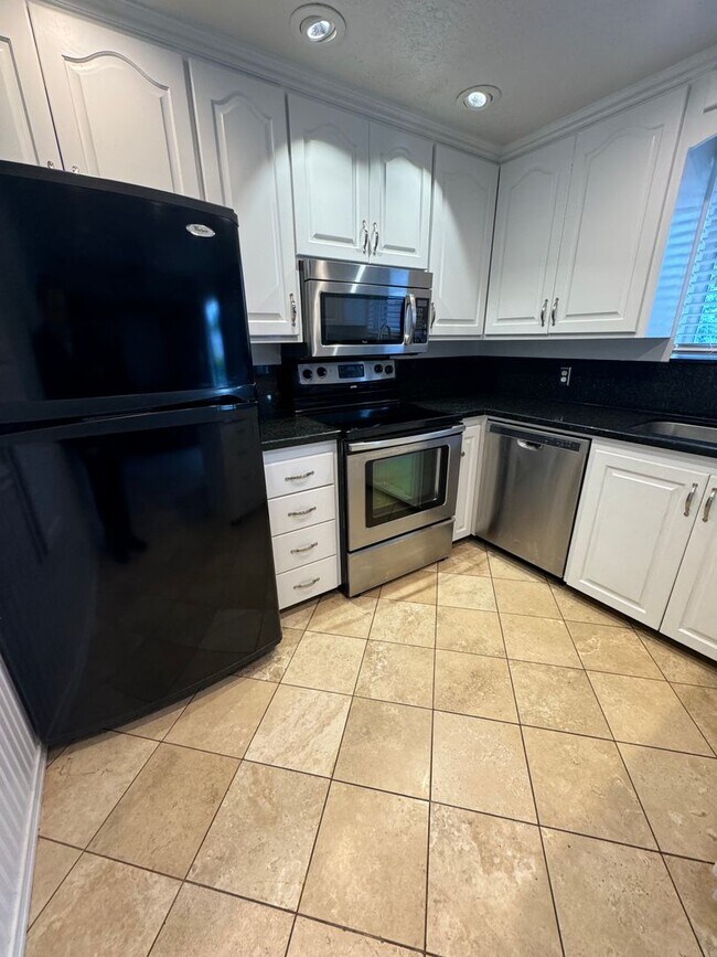 Building Photo - Beautiful home for rent in Murray!