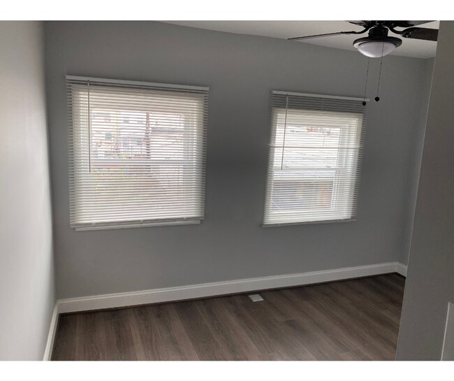 Foto del edificio - 3908 Claremont St