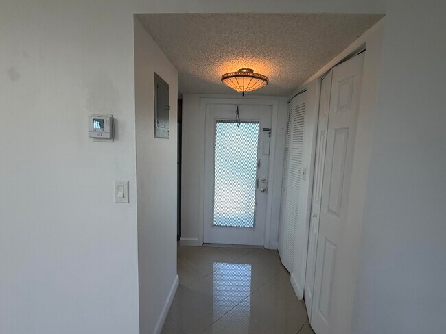 Foto del edificio - 7380 NW 18th St