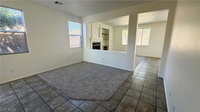 Building Photo - 2424 Predera Ave