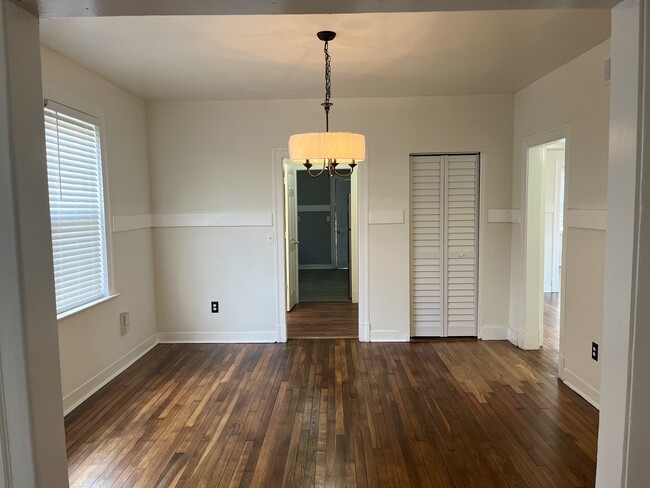 Formal Dining Room - 2652 Dellwood Ave