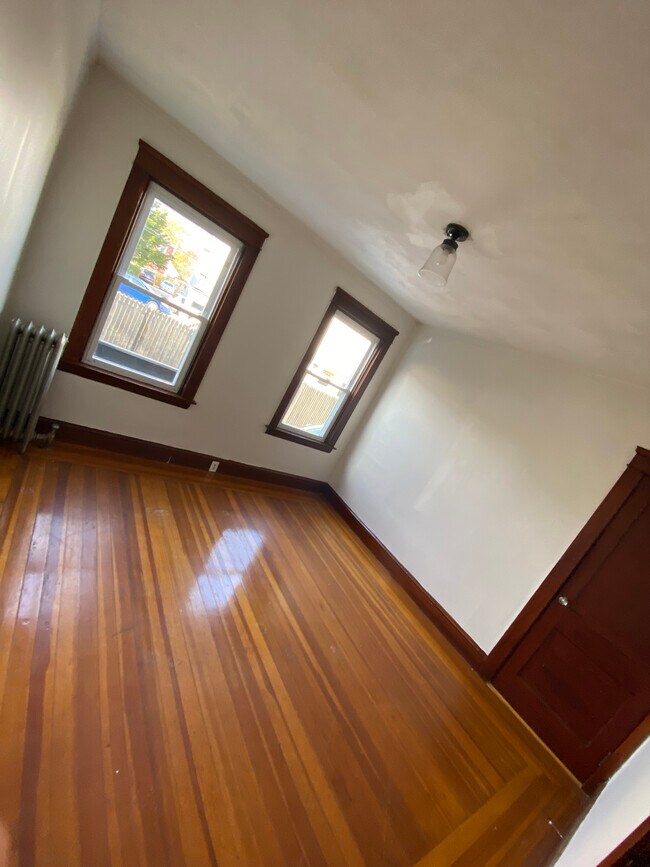 Foto del edificio - 580 Admiral St